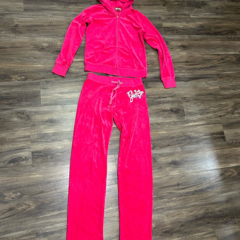 Juicy Couture Pink Velour Set - Picture 2 of 8